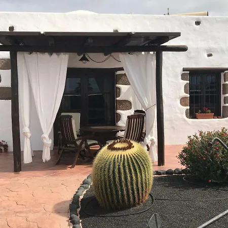 El Caserio De Gueime Con Piscina Climatizada Casa di campagna