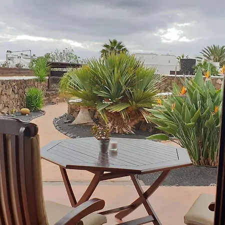 El Caserio De Gueime Con Piscina Climatizada San Bartolome (Las Palmas)