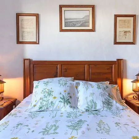 El Caserio De Gueime Con Piscina Climatizada Country house *