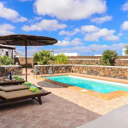 Country house El Caserio De Gueime Con Piscina Climatizada