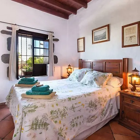 Country house El Caserio De Gueime Con Piscina Climatizada